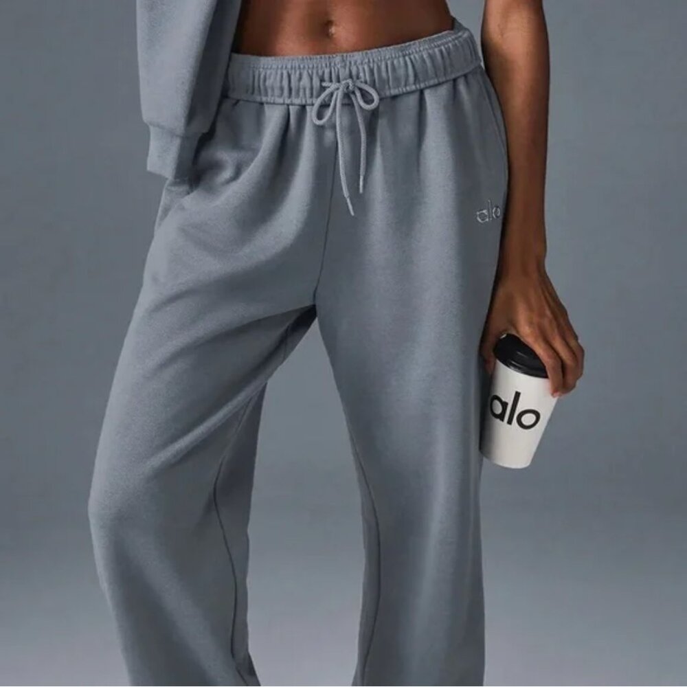 ALO Womens Limited Edition Accolade Straight Leg Sweatpant - Steel Grey XS
